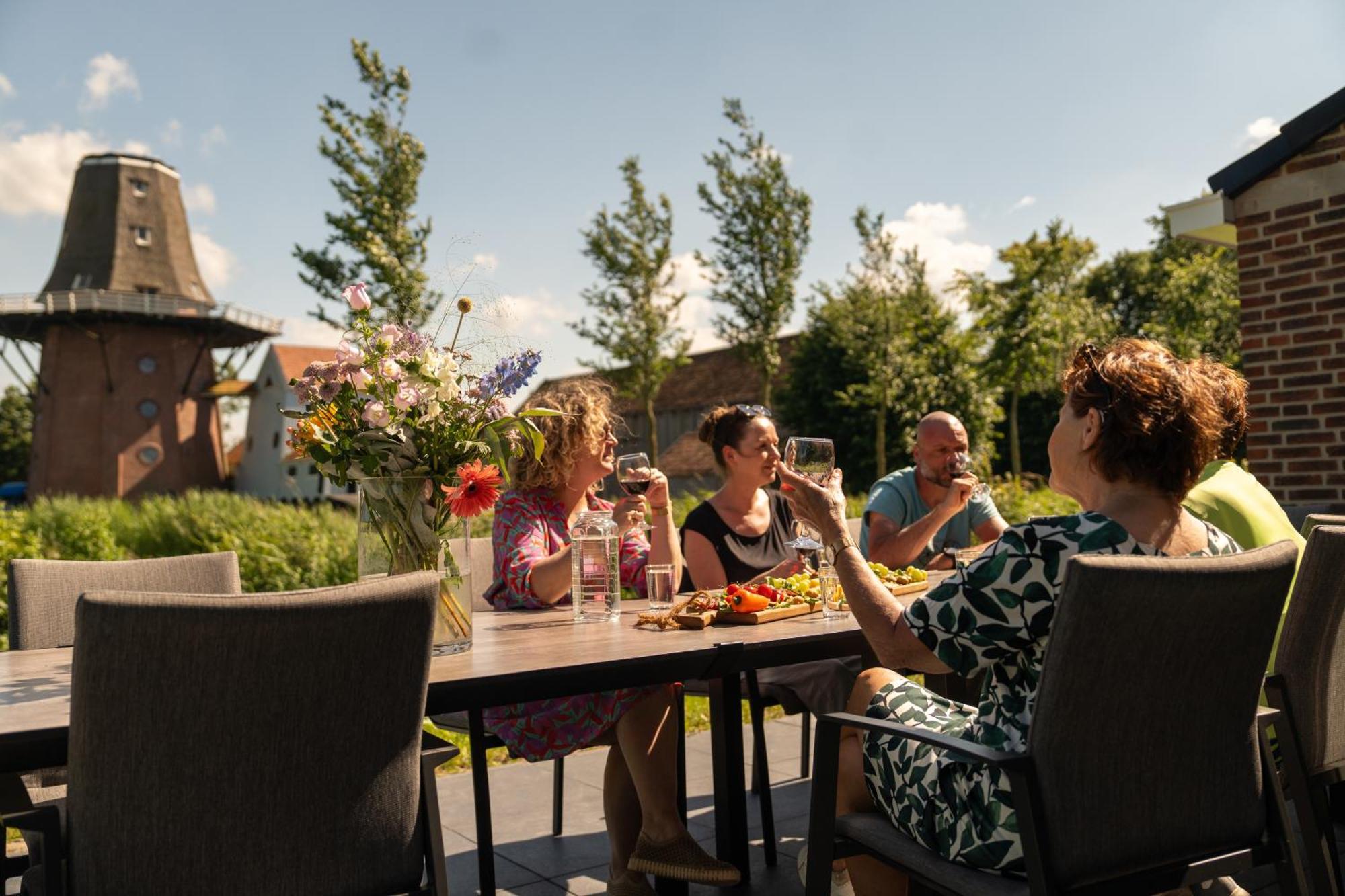 Waterdorp Burdaard Hotel Birdaard Bagian luar foto