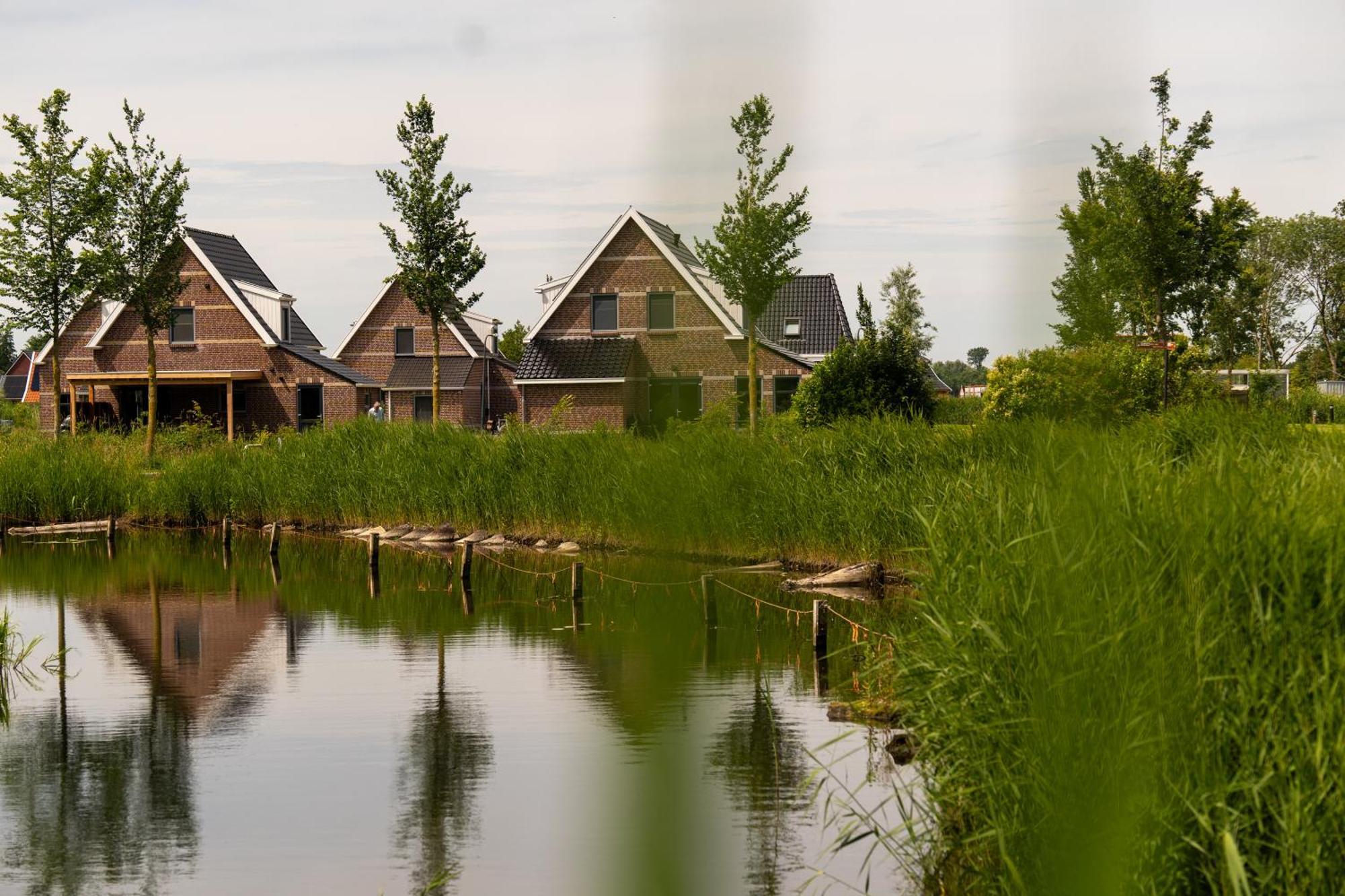 Waterdorp Burdaard Hotel Birdaard Bagian luar foto