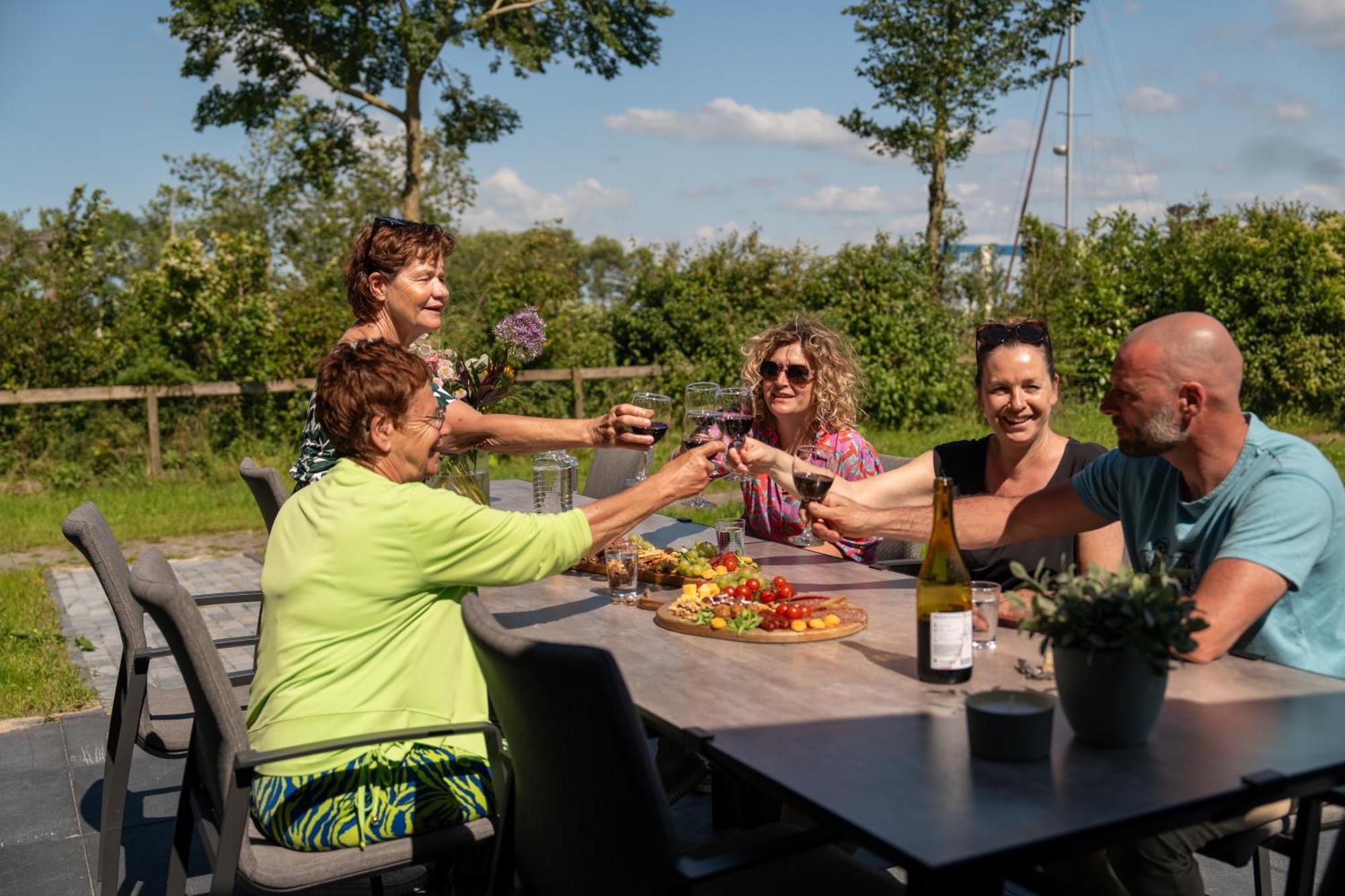 Waterdorp Burdaard Hotel Birdaard Bagian luar foto