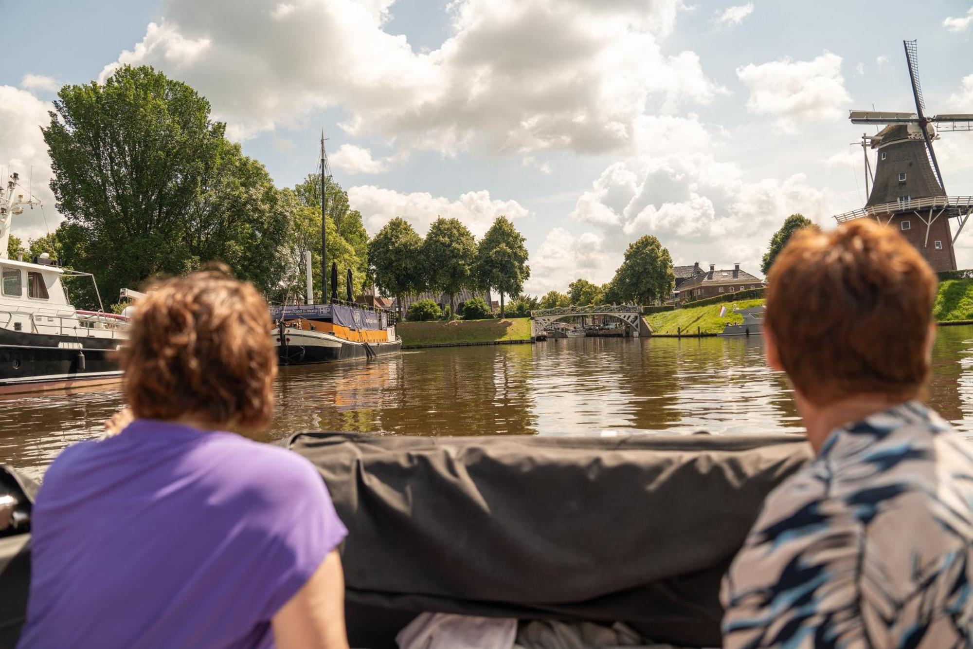 Waterdorp Burdaard Hotel Birdaard Bagian luar foto